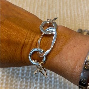 Chloe + Isabel organic link toggle bracelet.